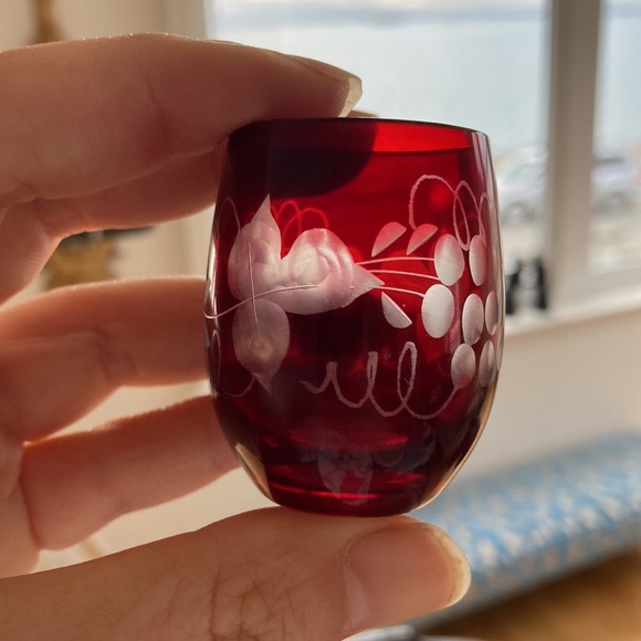 Set of Vintage Etched Glasses - Picture 3 of 7